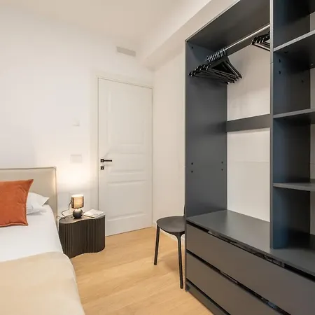 Amo Apartment- Design & Balcone -residenza Alfieri *