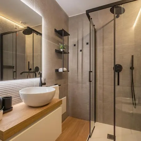 Amo Apartment- Design & Balcone -residenza Alfieri Daire