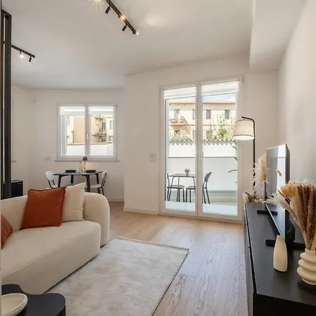 Amo Apartment- Design & Balcone -residenza Alfieri Appartement