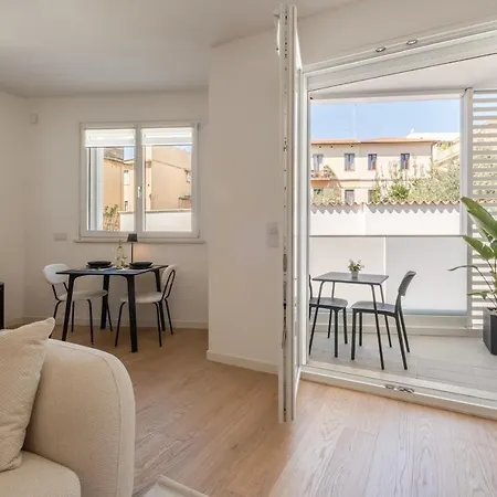 Daire Amo Apartment- Design & Balcone -residenza Alfieri
