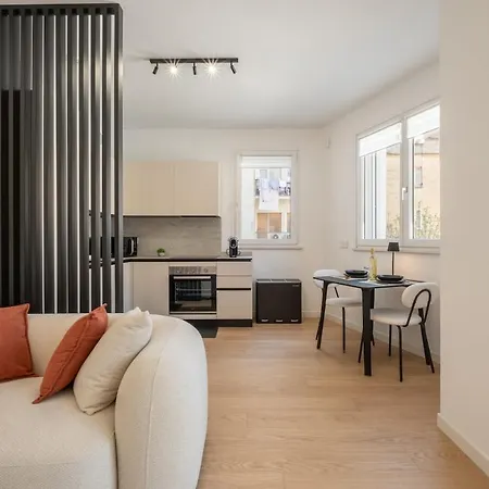Amo Apartment- Design & Balcone -residenza Alfieri Cagliari